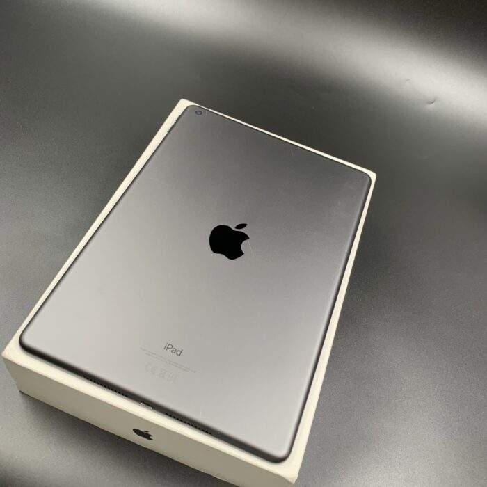 iPad 7th Generation 32GB Wifi Space Grey - Image 8