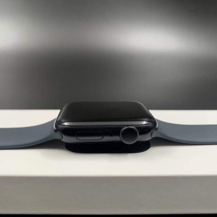 Apple Watch SE (2nd Gen) 44MM GPS Midnight - Image 2