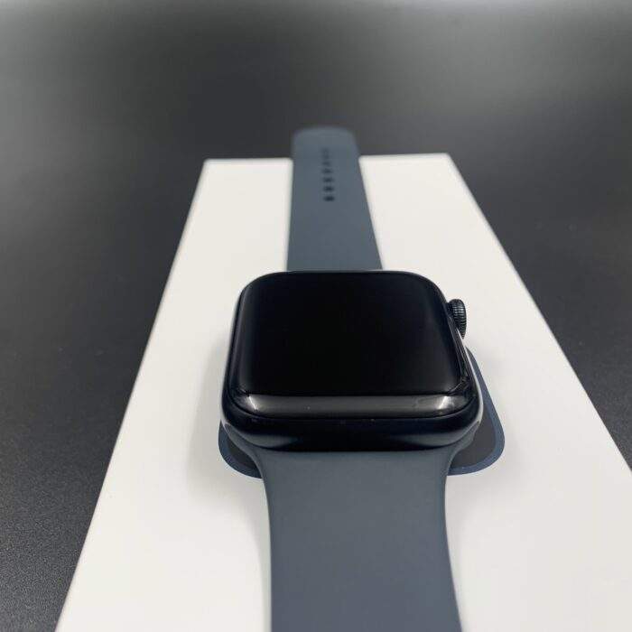 Apple Watch SE (2nd Gen) 44MM GPS Midnight - Image 5