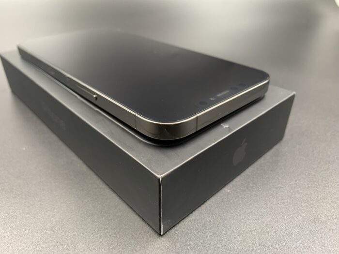 iPhone 12 Pro Max 256GB Graphite - Image 3