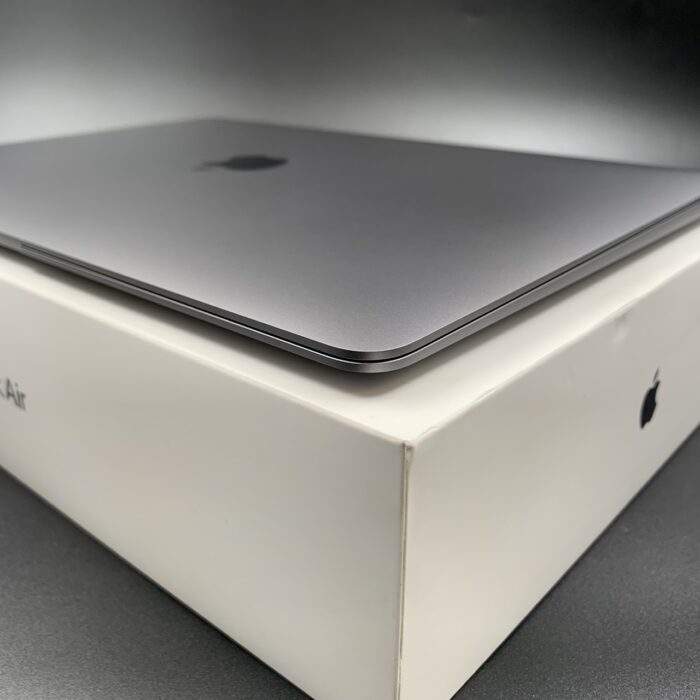 Macbook Air M1 256GB Space Grey - Image 3