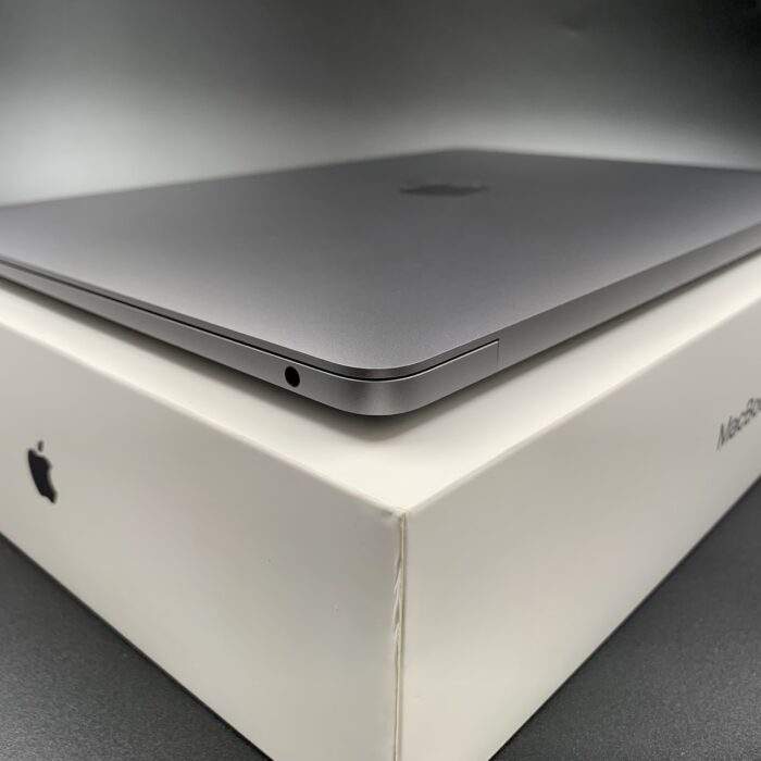 Macbook Air M1 256GB Space Grey - Image 4