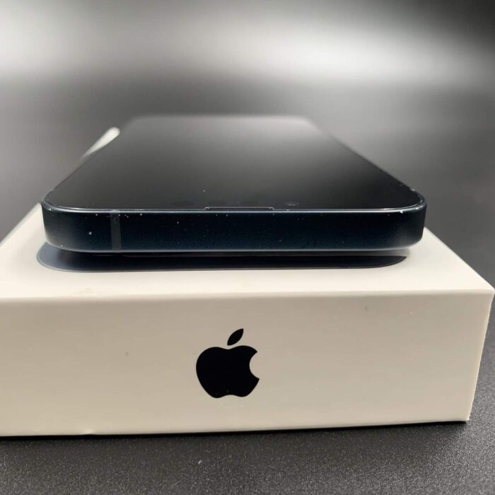 iPhone 13 256GB Midnight - Image 4