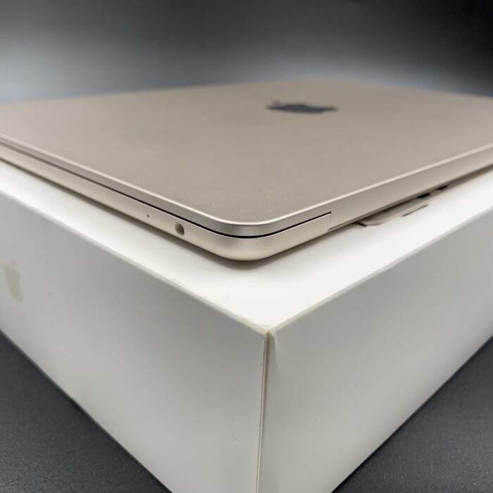 Macbook Air M2 13" 256GB Starlight - Image 3