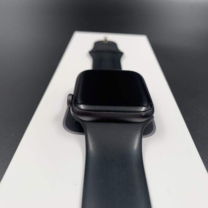 Apple Watch Series 6 44MM GPS+Cellular Space Grey - Image 3