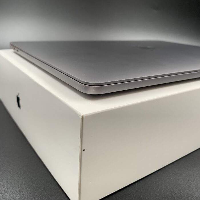 Macbook Pro 13" 2019 | 1.4GHz i5 | 8GB Ram |256GB | Touch-Bar | Space Grey - Image 2