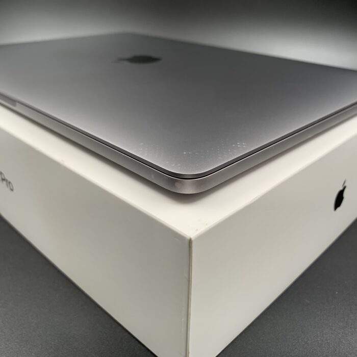 Macbook Pro 13" 2019 | 1.4GHz i5 | 8GB Ram |256GB | Touch-Bar | Space Grey - Image 3