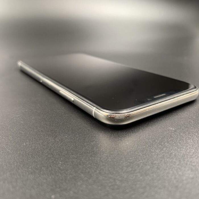 iPhone X 64GB Silver - Image 2
