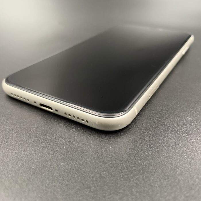 iPhone 11 64GB White - Image 5