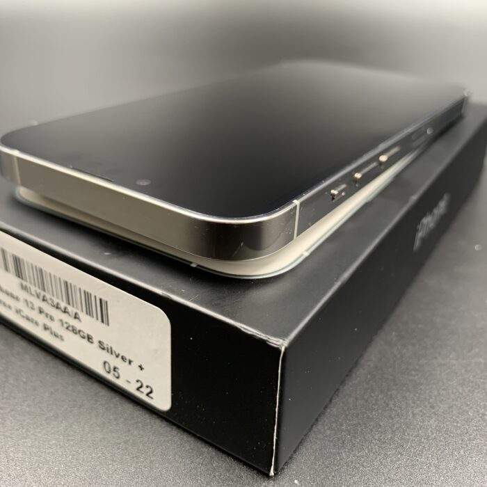 iPhone 13 Pro 128GB Silver - Image 4