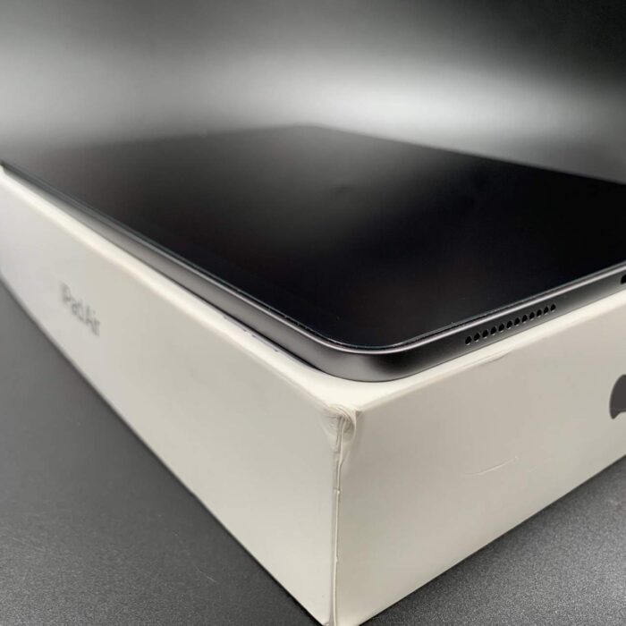 iPad Air 5th Generation 64GB Space Gray - Image 4