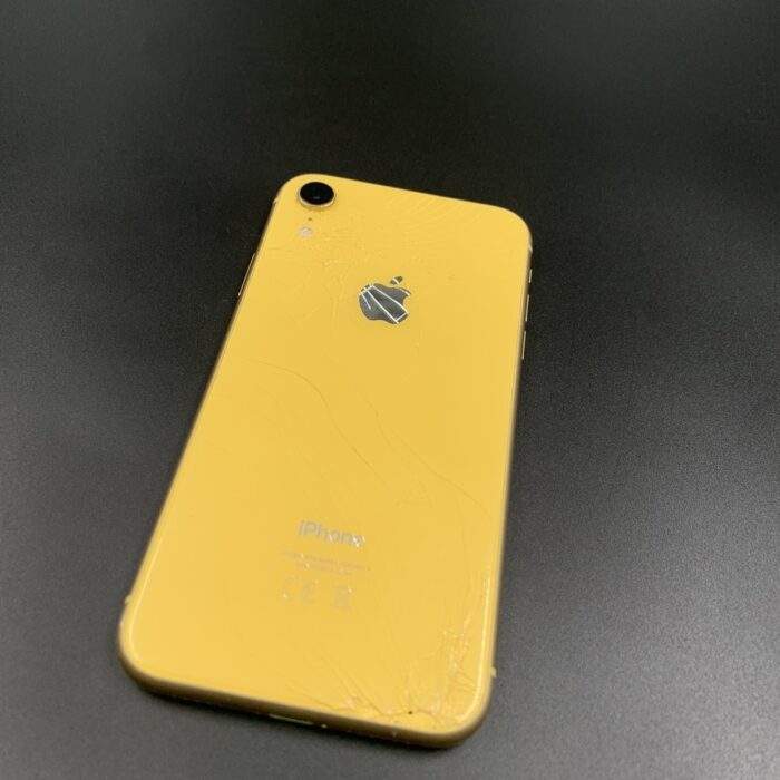 iPhone XR 64GB Yellow (Cracked Back) - Image 9