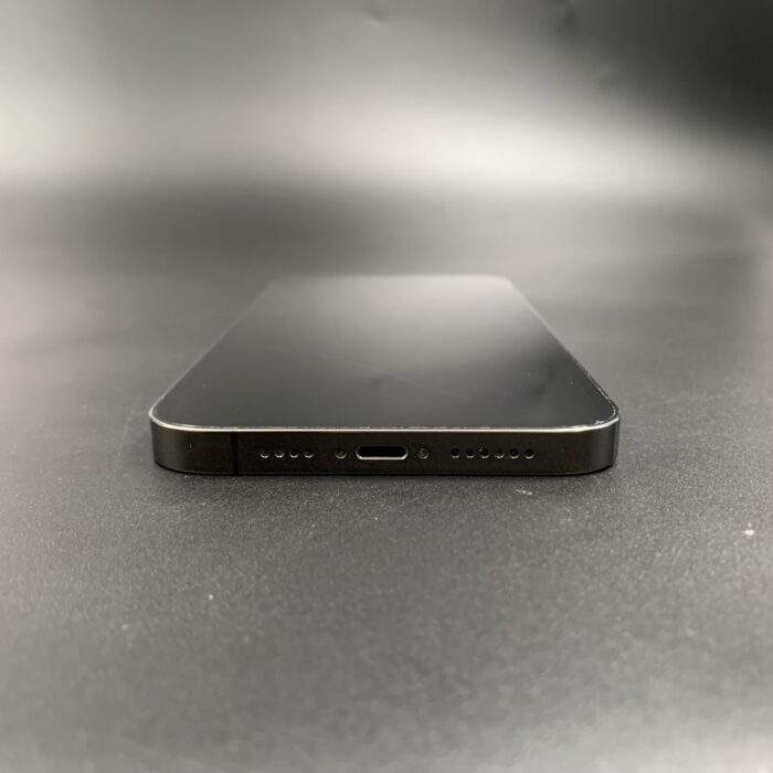 iPhone 13 Pro Max 256GB Graphite (Hairline Crack) - Image 5
