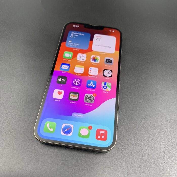 iPhone 13 Pro Max 256GB Graphite (Hairline Crack) - Image 8