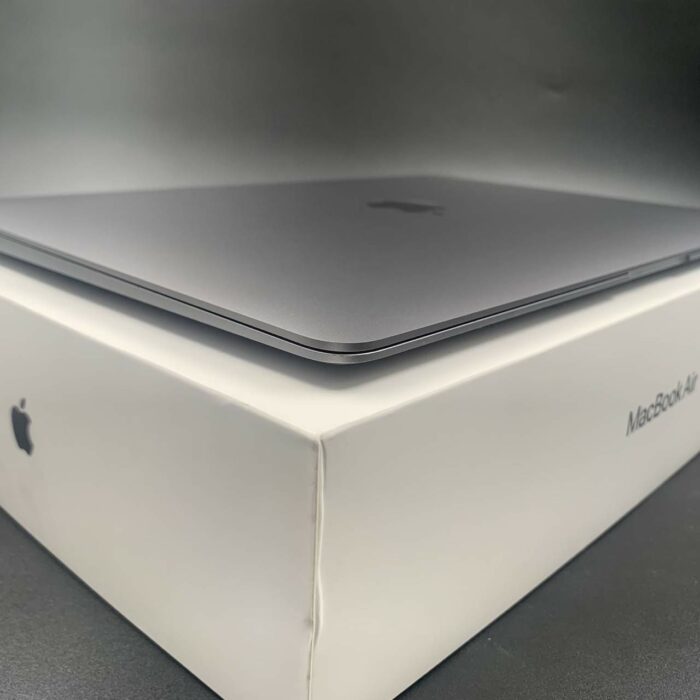 Macbook Air M1 256GB Space Grey - Image 2