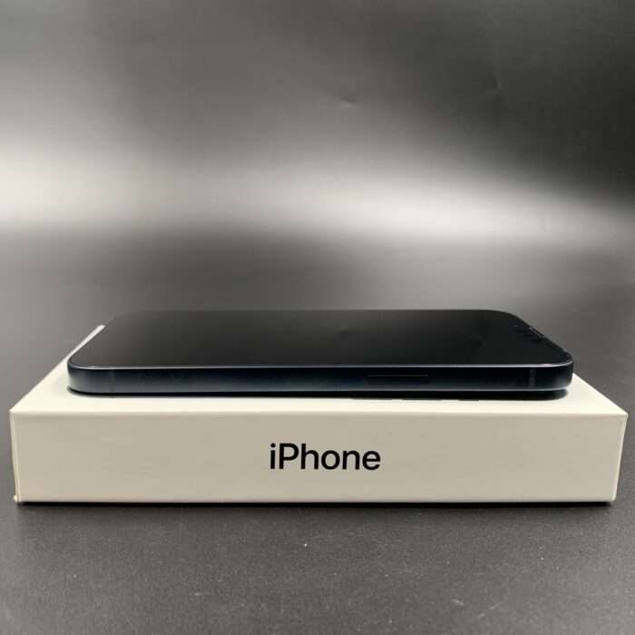 iPhone 13 128GB Midnight - Image 3