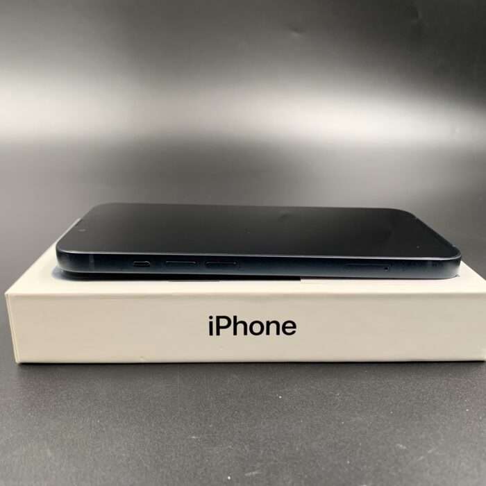 iPhone 13 128GB Midnight - Image 5