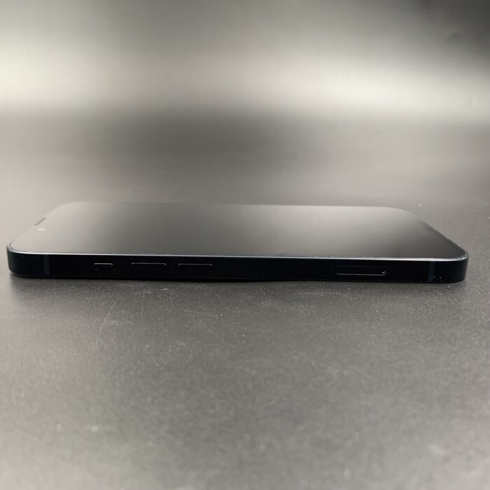 iPhone 13 256GB Midnight - Image 4
