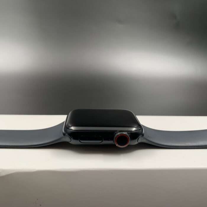 Apple Watch SE ( Gen 2 ) 40MM GPS+Cellular Midnight - Image 2