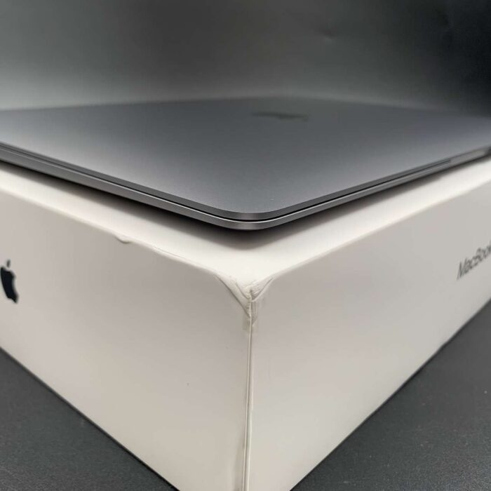 Macbook Air M1 256GB Space Grey - Image 2