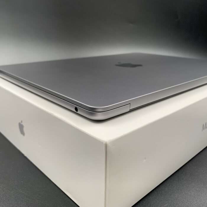 Macbook Air M2 256GB Space Grey - Image 4