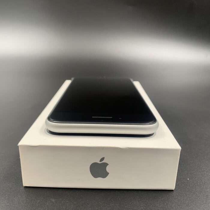 iPhone SE 2020 64GB White - Image 4