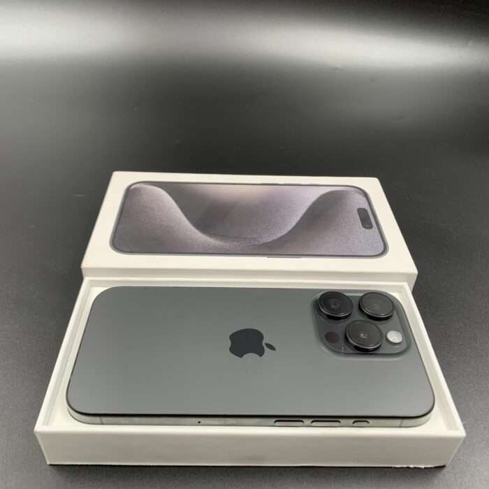 iPhone 15 Pro 256GB Black Titanium - Image 2
