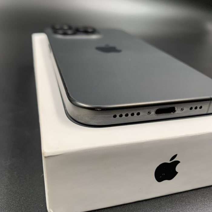 iPhone 15 Pro 256GB Black Titanium - Image 7