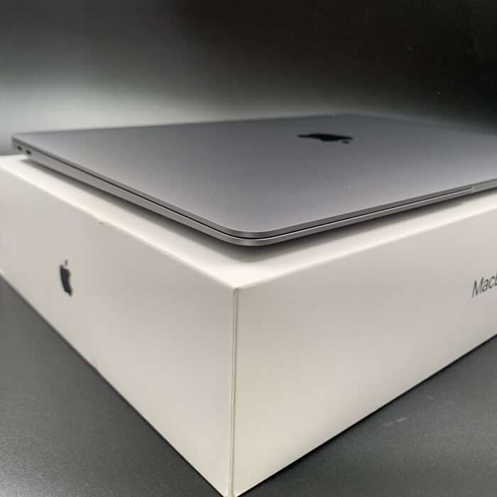Macbook Air M1 256GB Space Grey - Image 2