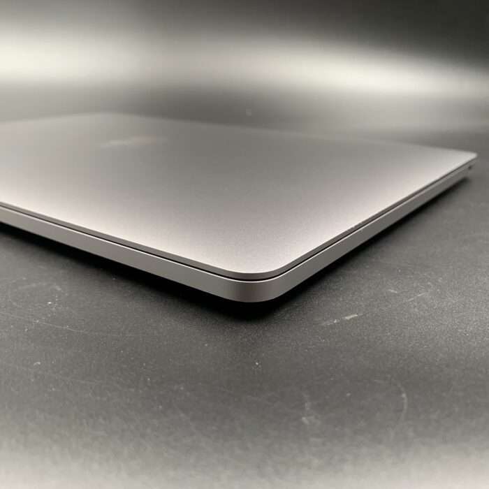 Macbook Pro 13" M2 256GB Space Grey - Image 2
