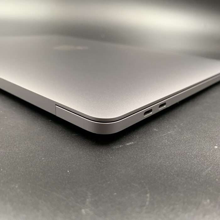 Macbook Pro 13" M2 256GB Space Grey - Image 6