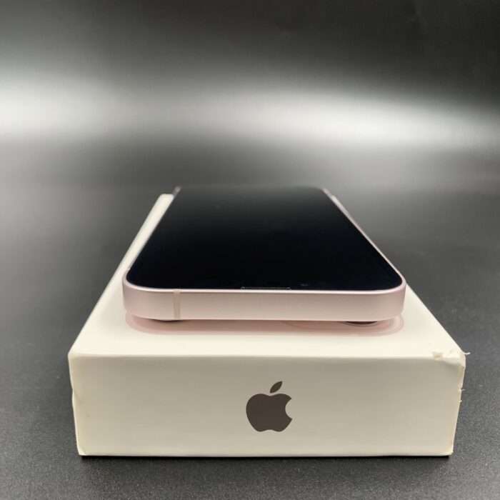 iPhone 13 128GB Pink - Image 4