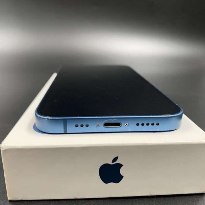 iPhone 13 256GB Blue - Image 6