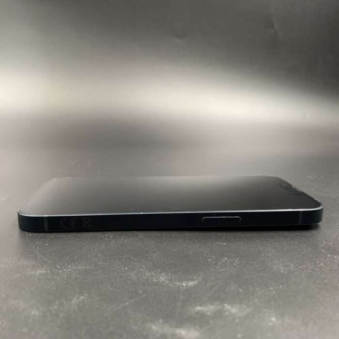 iPhone 13 128GB Midnight - Image 2