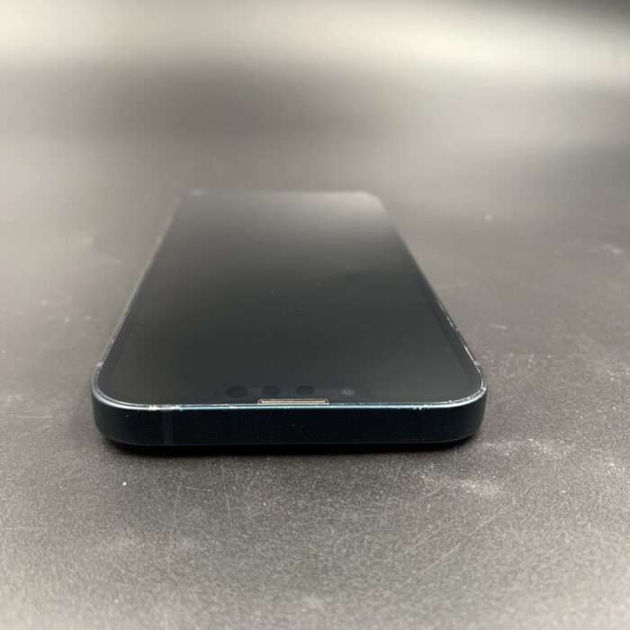 iPhone 13 128GB Midnight - Image 3
