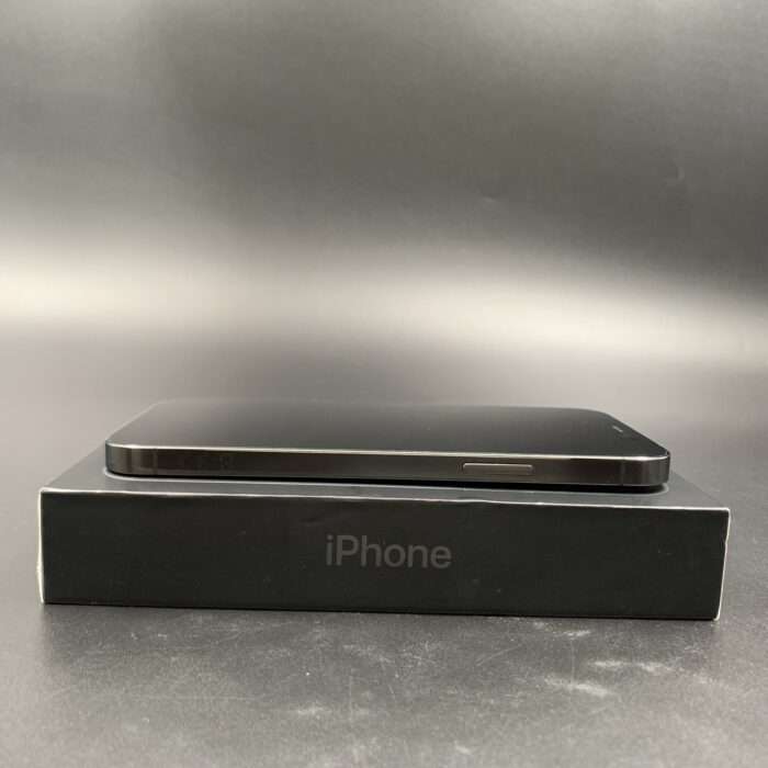 iPhone 12 Pro 256GB Graphite - Image 3