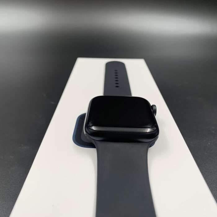 Apple Watch SE (Gen 2) Midnight 44MM - Image 6