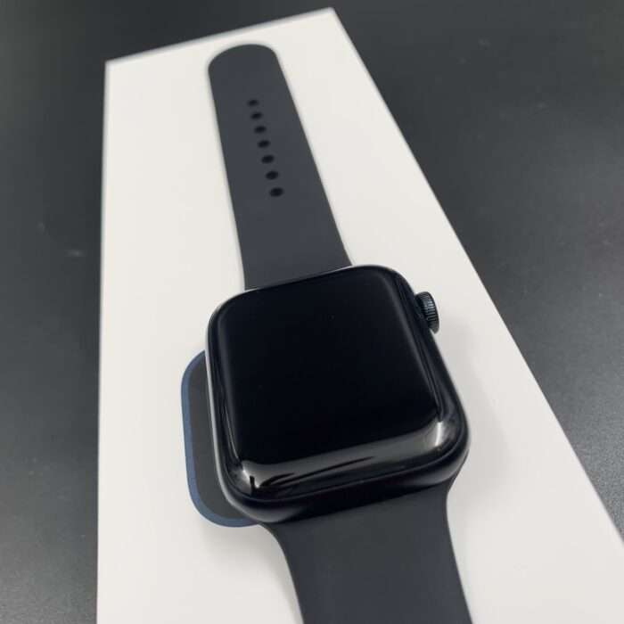 Apple Watch SE (Gen 2) Midnight 44MM - Image 7
