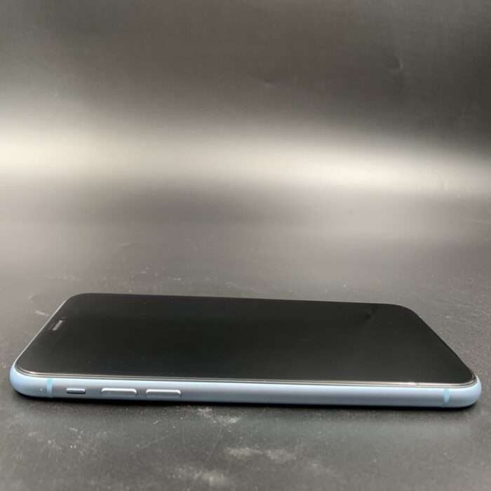 iPhone XR 64GB Blue - Image 4