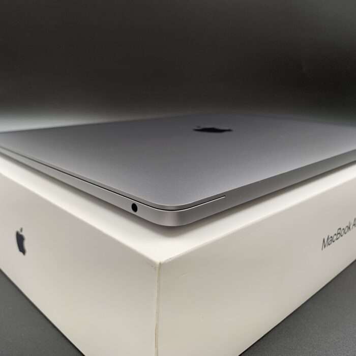 Macbook Air M1 256GB Space Grey - Image 4