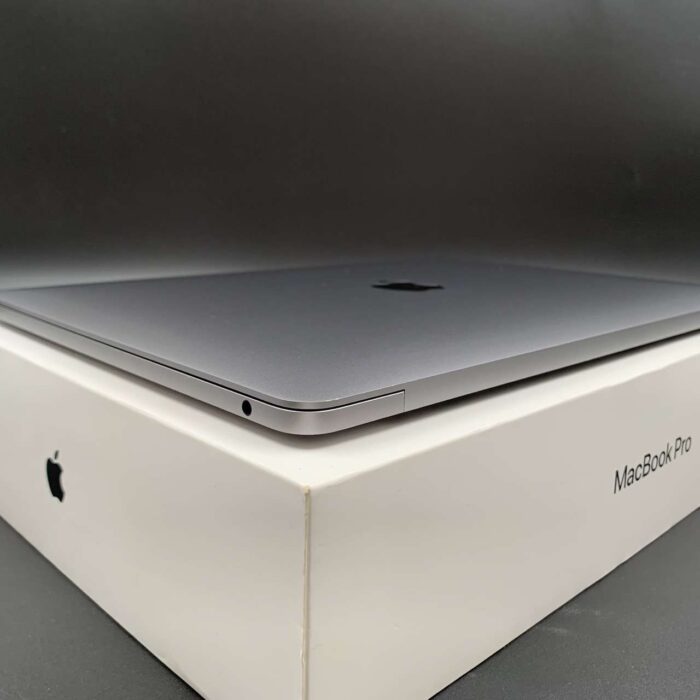 Macbook Pro 13" 2019 | 1,4GHz i5 | 8GB | 128GB Space Grey - Image 4
