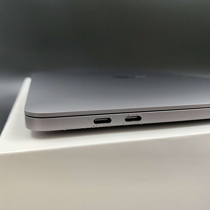 Macbook Pro 13" 2019 | 1,4GHz i5 | 8GB | 128GB Space Grey - Image 5