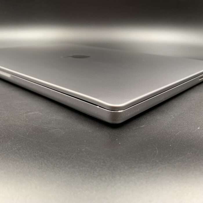 MacBook Pro 16" M1 Pro 1TB SSD | 16GB Ram | Space Grey - Image 3