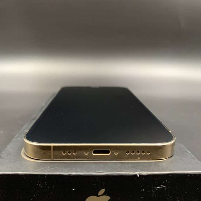 iPhone 12 Pro 128GB Gold (Cracked Back) - Image 5