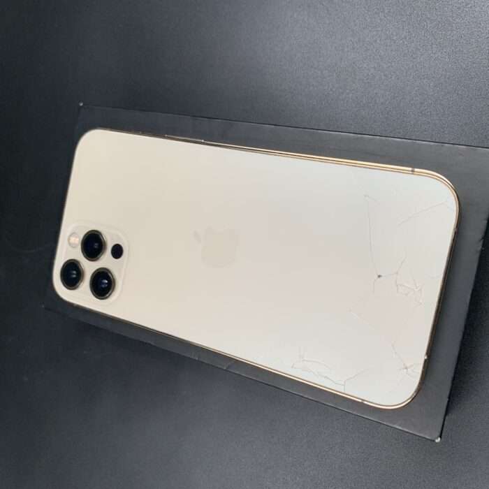 iPhone 12 Pro 128GB Gold (Cracked Back) - Image 8