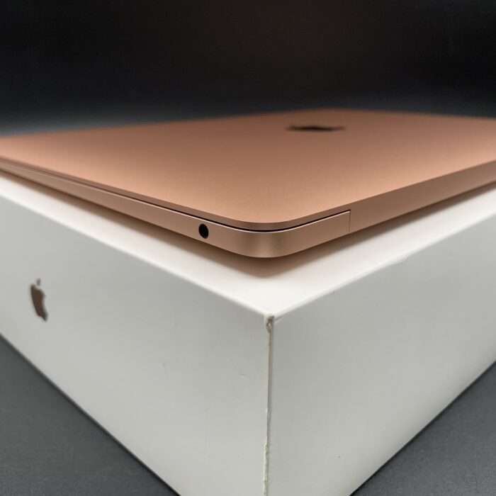 Macbook Air 13" 2020 | 1,1GHz i3 | 8GB | 256GB Rose Gold - Image 4