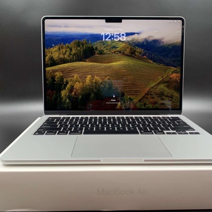 Macbook Air M2 13-inch 256GB Silver - Image 6