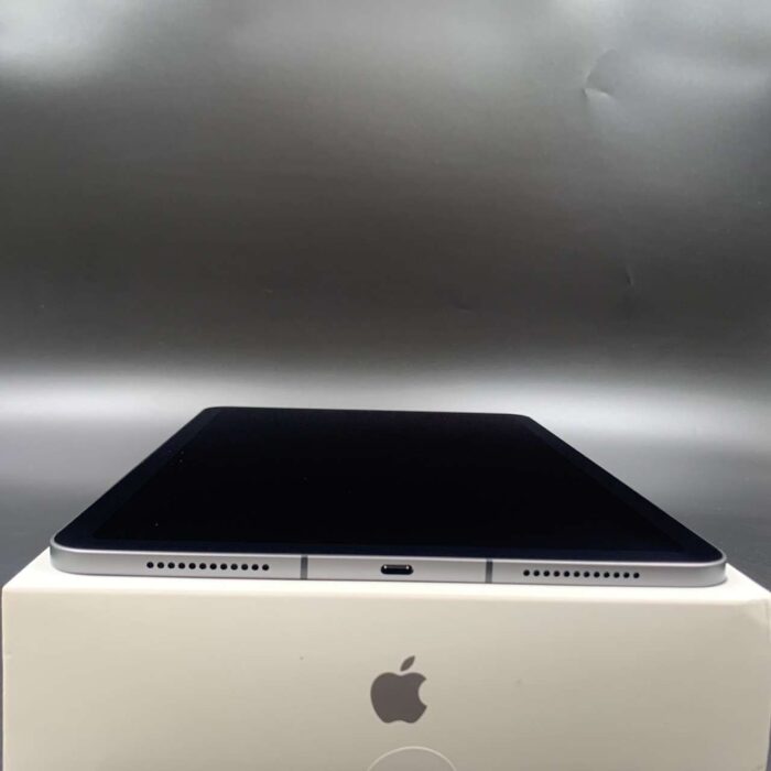 iPad Air 5th Generation 64GB Wifi-Cellular Space Gray - Image 5