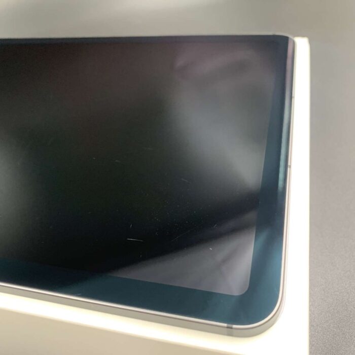 iPad Air 5th Generation 64GB Wifi-Cellular Space Gray - Image 7