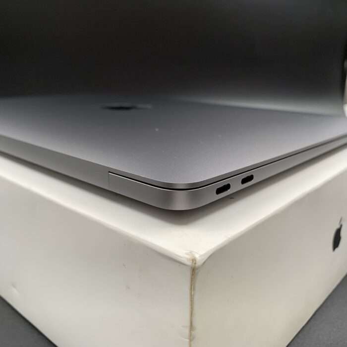 Macbook Air M1 13-inch 256GB Space Grey - Image 5